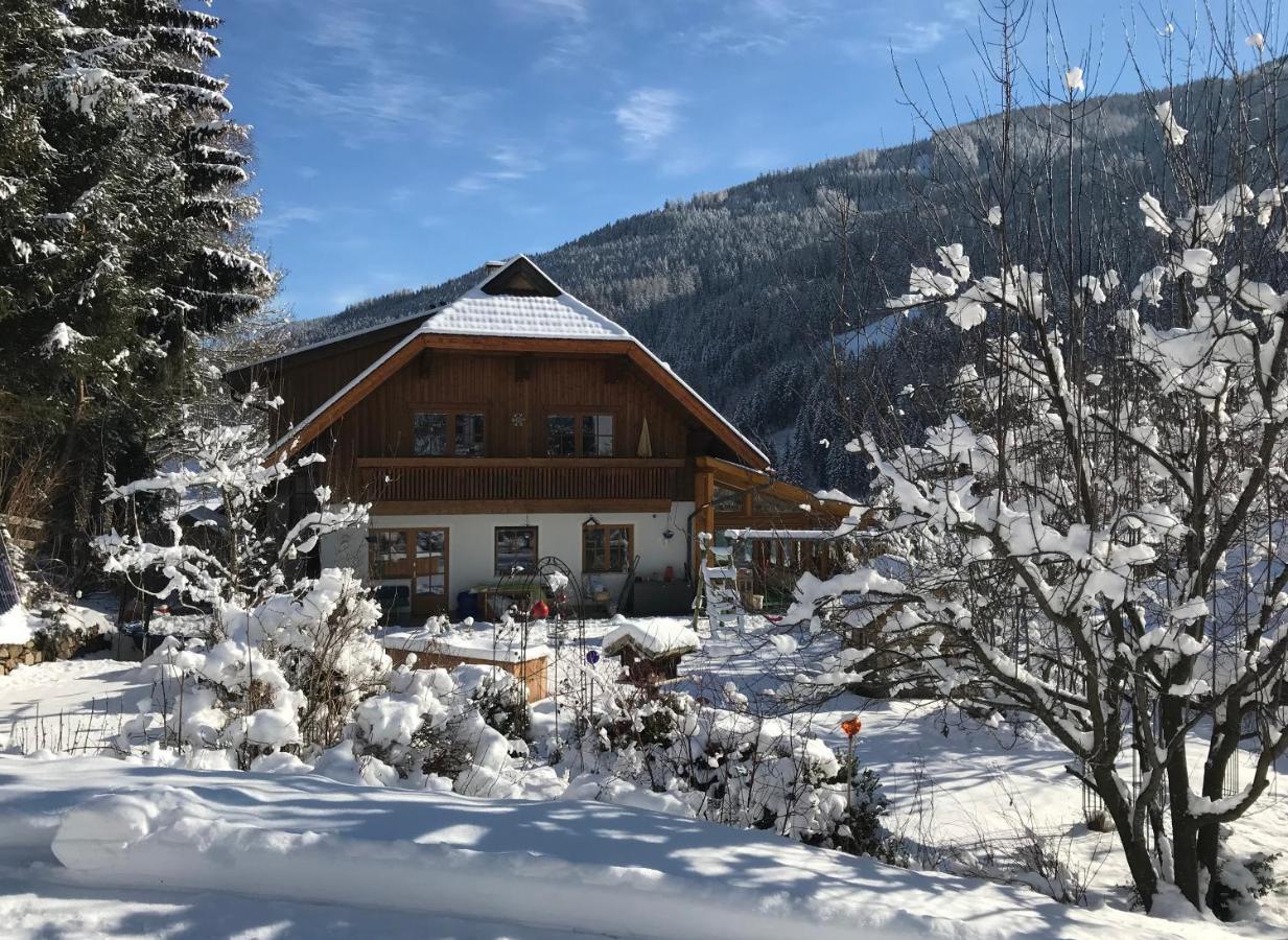 Apartamento Haus Lindenkreuz Bad Kleinkirchheim Exterior foto