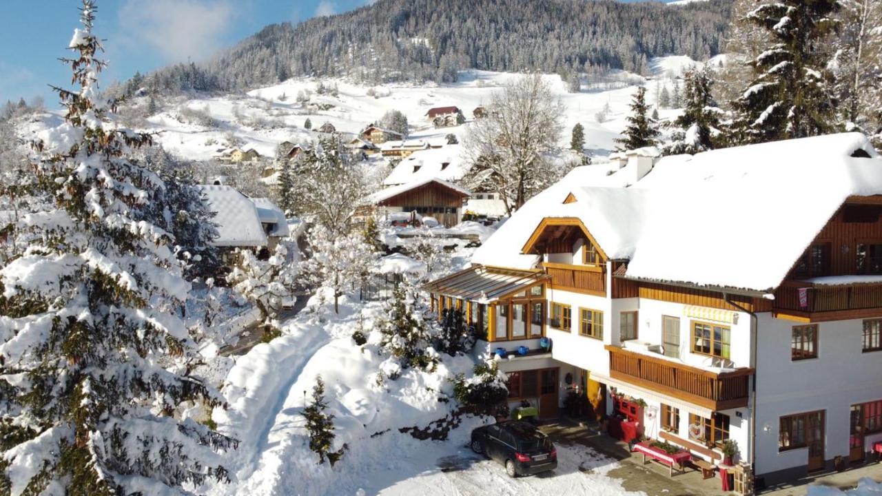 Apartamento Haus Lindenkreuz Bad Kleinkirchheim Exterior foto