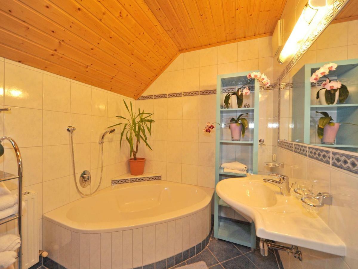 Apartamento Haus Lindenkreuz Bad Kleinkirchheim Exterior foto