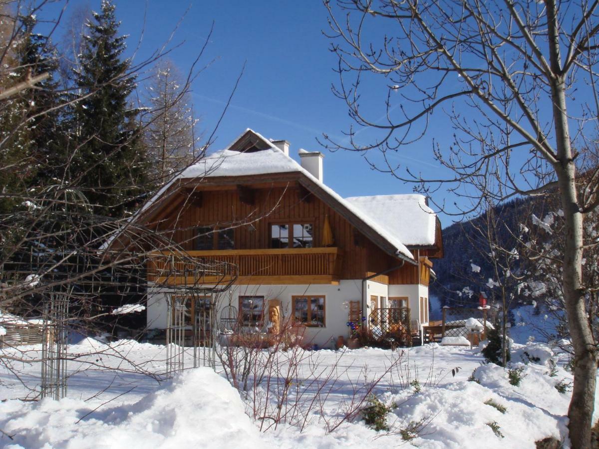 Apartamento Haus Lindenkreuz Bad Kleinkirchheim Exterior foto